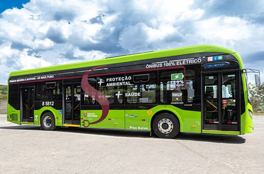 Ônibus Iveco Bus 17-280 para a Translocave