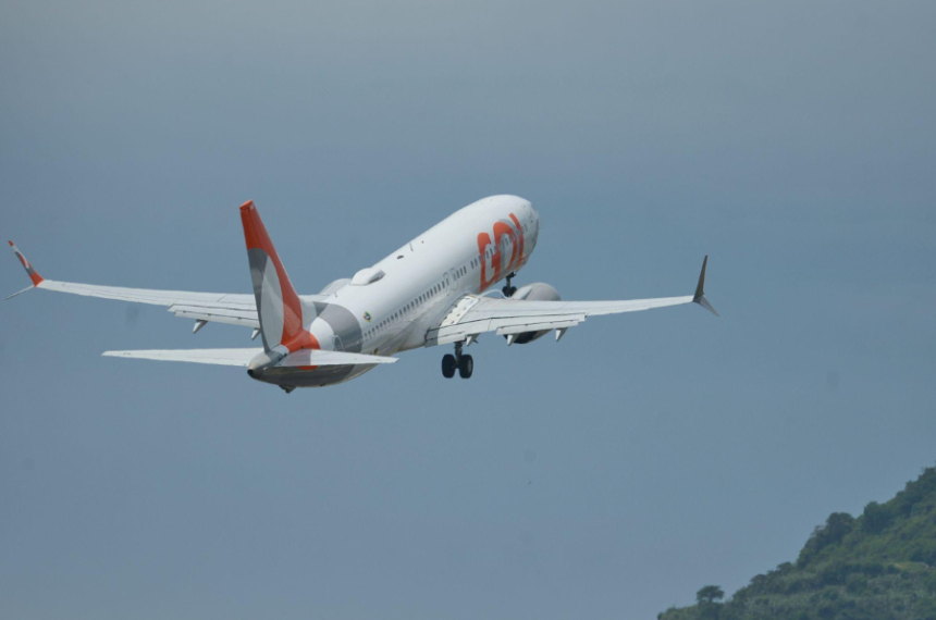 Avião Boeing 737. GOL