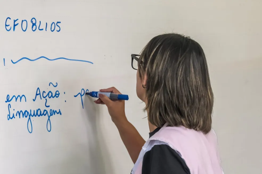 Professores de SP - Educação - piso salarial