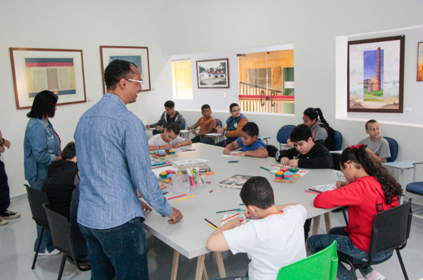 APRAESPI - Pinacoteca