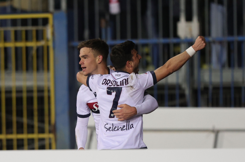 Bologna se aproxima da final da Copa da Itália após vitória convincente sobre o Empoli