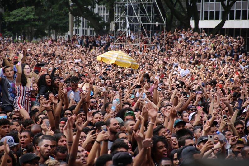 Virada Cultural mutidão