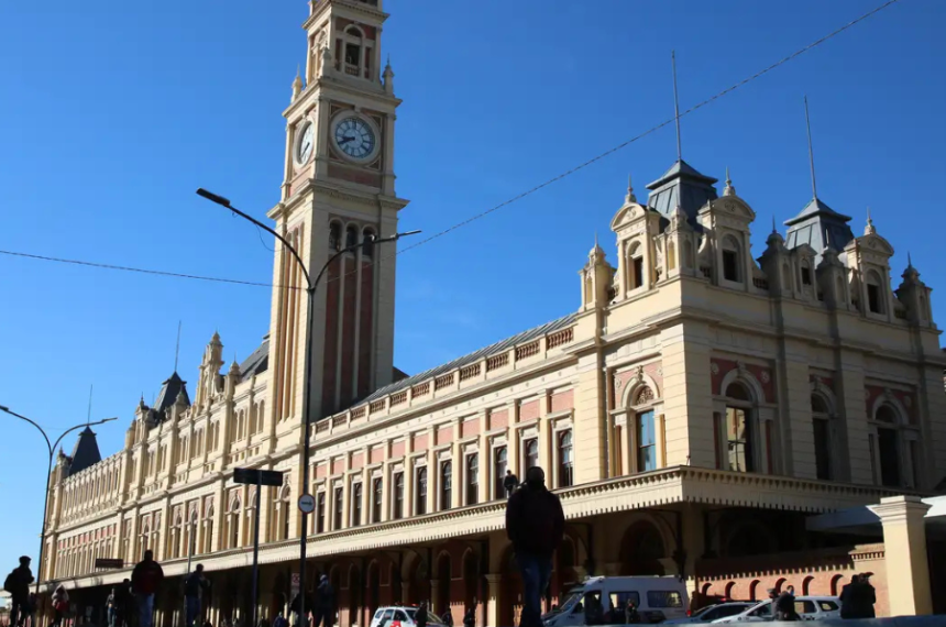 Férias - Museu da Língua Portuguesa