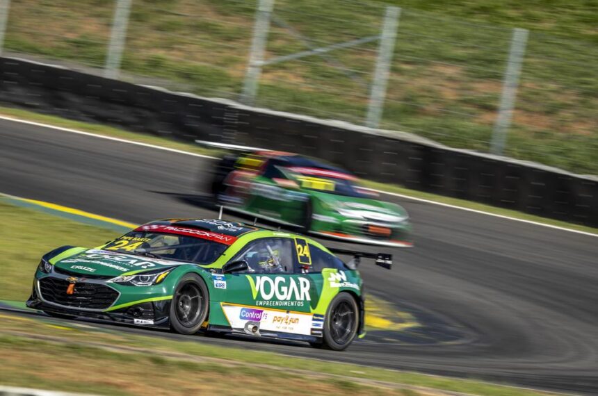 Stock Light - Pipe Barrichello Bartz venceu em Interlagos e quer a liderança do campeonato - Ricardo Saibro