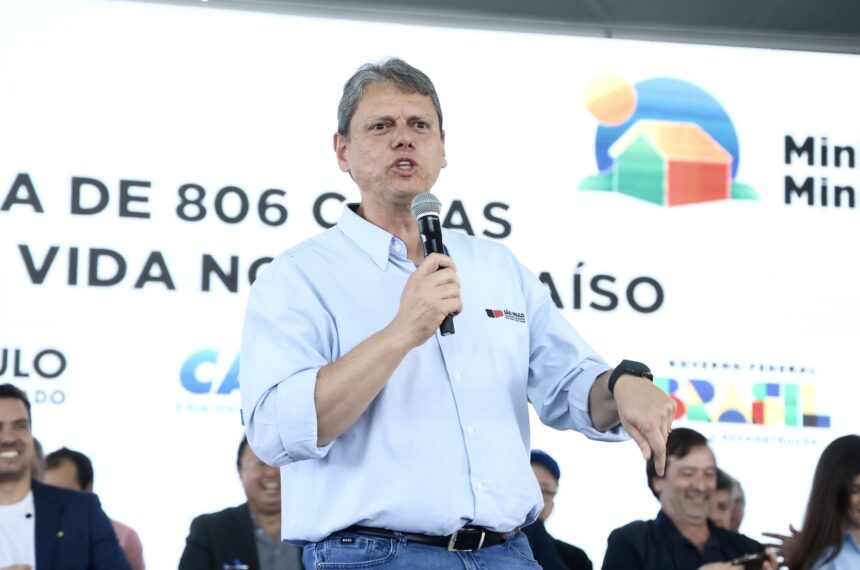 Tarcísio de Freitas em Marília-SP para a entrega de moradia própria - Celio Messias / Governo do Estado de SP