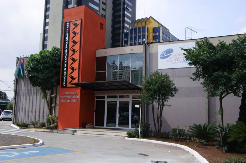 Ribeirão Pires participa da III Conferência Regional Livre dos Direitos das Pessoas LGBTQIA+ do Grande ABC