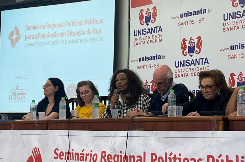 No seminário que padre Júlio Lancelotti participou, a advogada e empresaria Eliane Dias trouxe reflexão para o público - Gabriel de Jesus/ABCdoABC