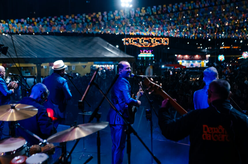 Grupo Demônios da Garoa no Arraiá de São Bernardo - Brenner Oliveira/PMSBC