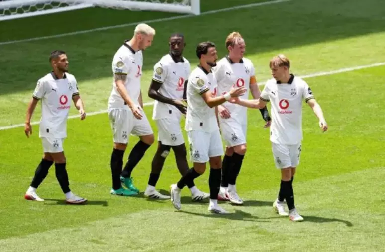 Borussia virou pra cima do Mamelode