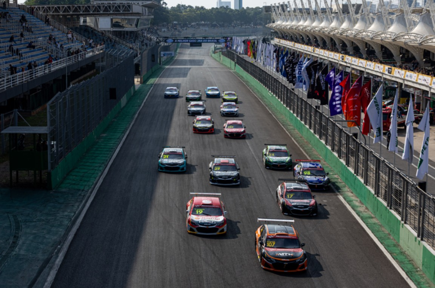 Onde assistir a Stock Light?