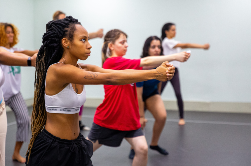 Cursos Regulares da São Paulo Escola de Dança estão com. Escola de Dança de SP
