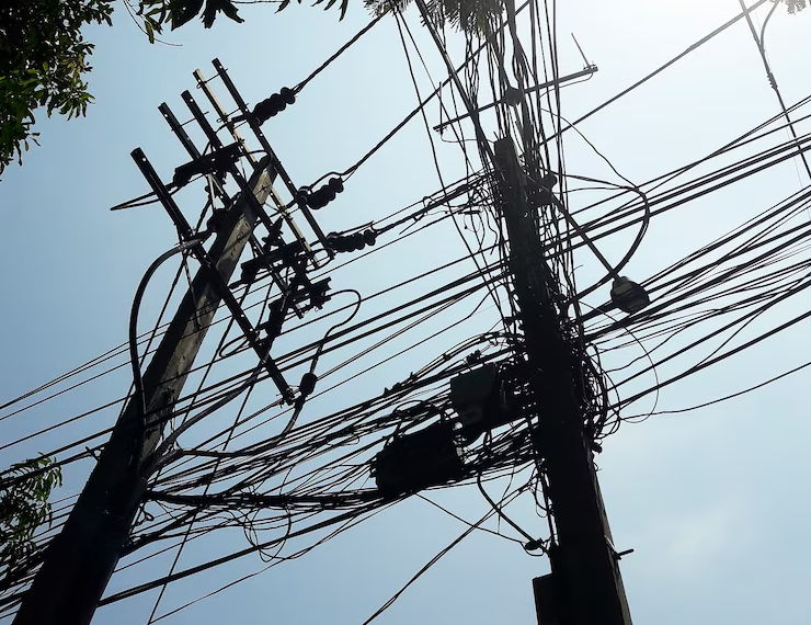 Furtos de cabos de energia deixam quase 10 mil imóveis sem luz na Grande São Paulo em 2025