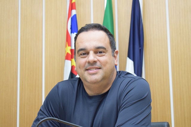 Américo Scucuglia propõe doação de itens para cães e gatos em São Caetano