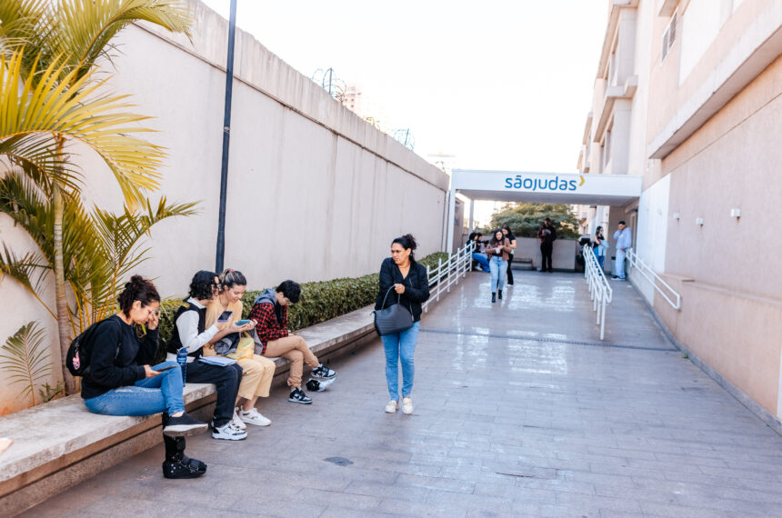 Vestibulandos do Programa Faculdade de São Bernardo elogiam iniciativa da Prefeitura