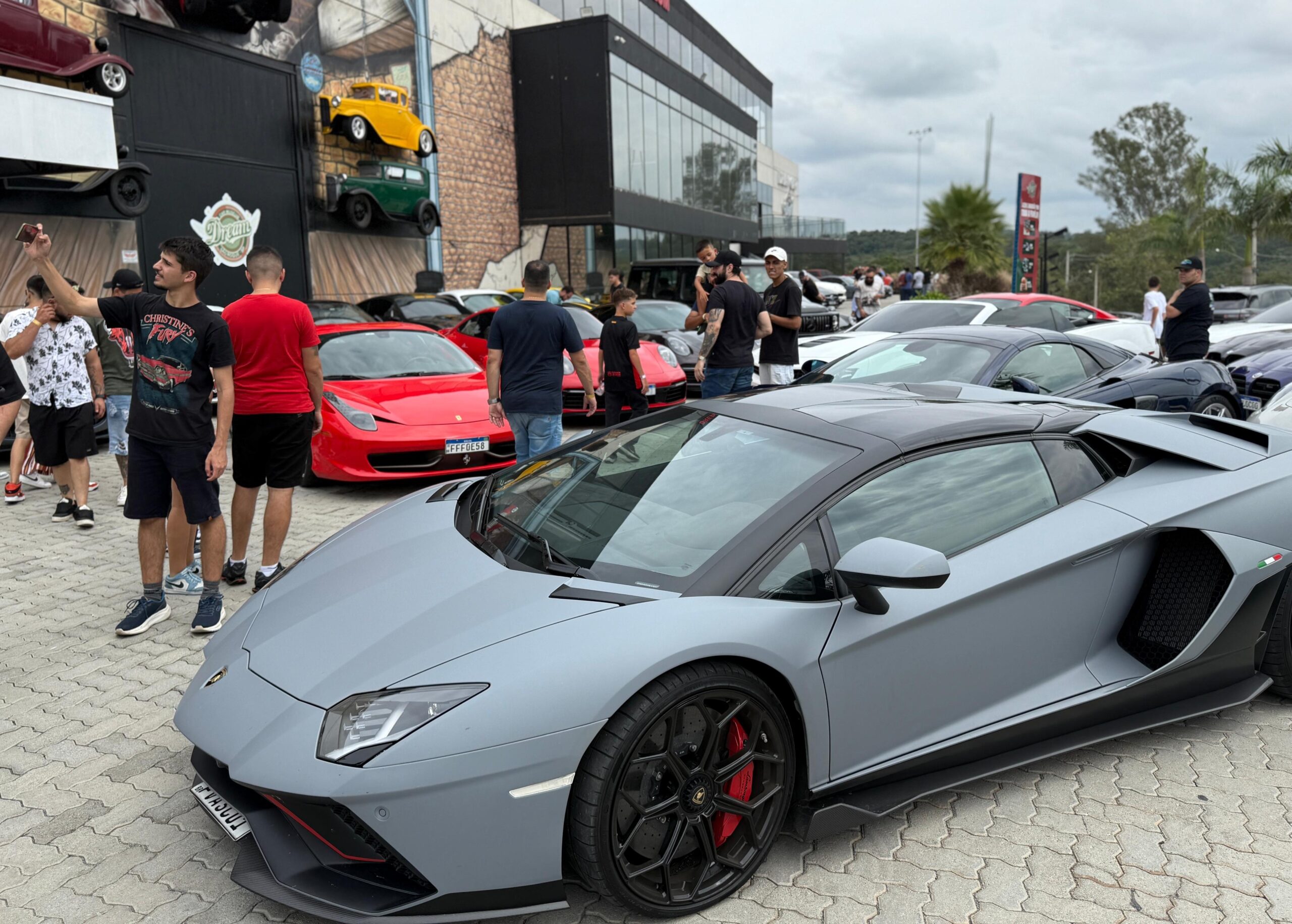 Super Carros Alphaville e Megaencontro de Motos movimentam o final de semana no Complexo Dream Car de São Roque (SP)