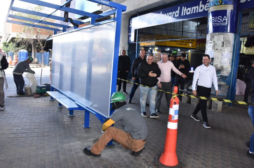 Santo André requalifica e instala novos pontos de ônibus com investimentos do Promobi

