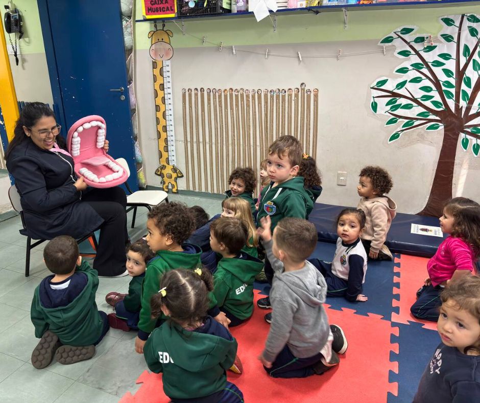 De forma lúdica, crianças do ensino infantil de SCS aprendem importância da saúde bucal