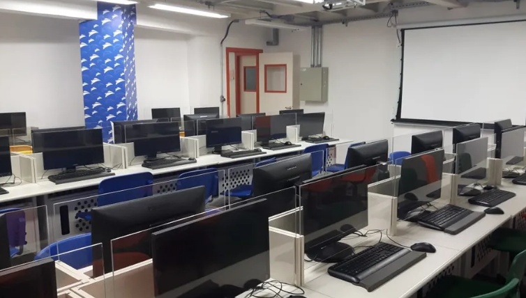 Serasa Experian oferece curso gratuito para jovens de baixa renda em São Paulo