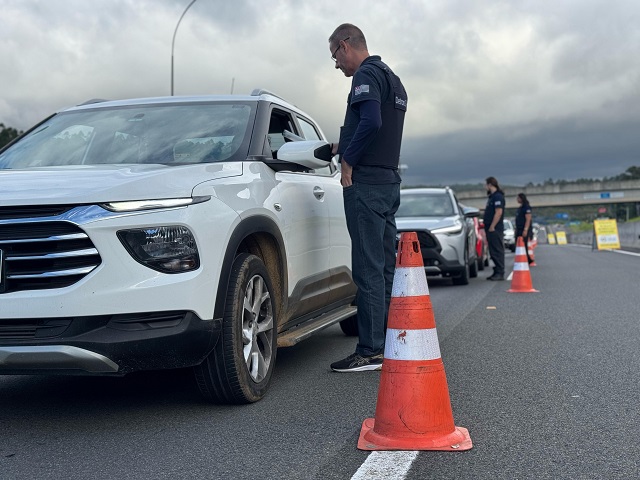 Itaquaquecetuba: 43 motoristas são fiscalizados durante operação contra mistura de álcool e direção