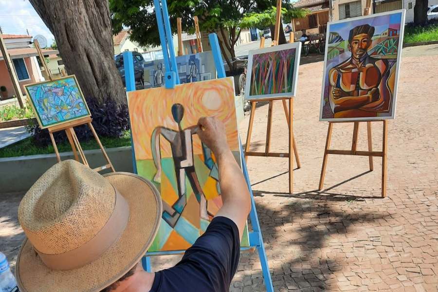 Oficinas, brincadeiras e Domingo com Arte: férias ganham vida no Museu Casa de Portinari