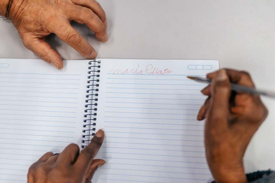 Mapeamento feito em São Bernardo identifica 75 jovens e adultos dispostos a voltar a estudar