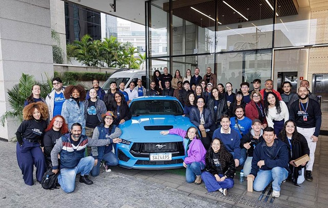 Primeira turma do Ford Enter 2025 de São Paulo conclui capacitação em tecnologia