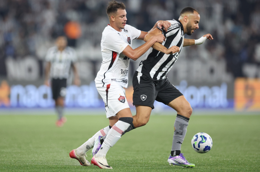 Botafogo e Vitória empatam sem gols pelo Brasileirão 2025 - Vitor Silva/Botafogo