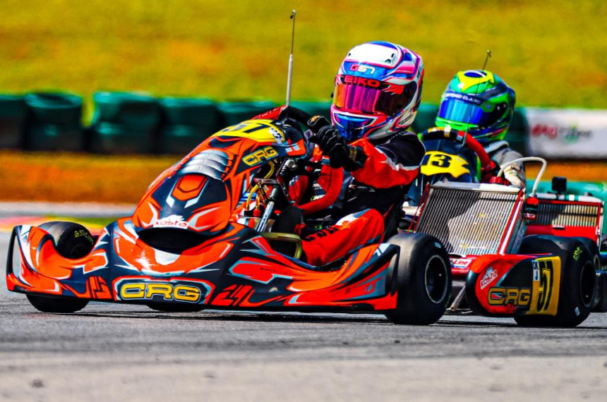 Irmãos Busato enfrentam desafios na estreia do tour europeia de kart na WSK Euro Series