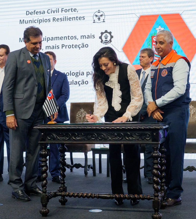 Inédita no Brasil, parceria da Defesa Civil com o Movimento União BR e Firehouse Subs vai arrecadar doações para potencializar ações em SP