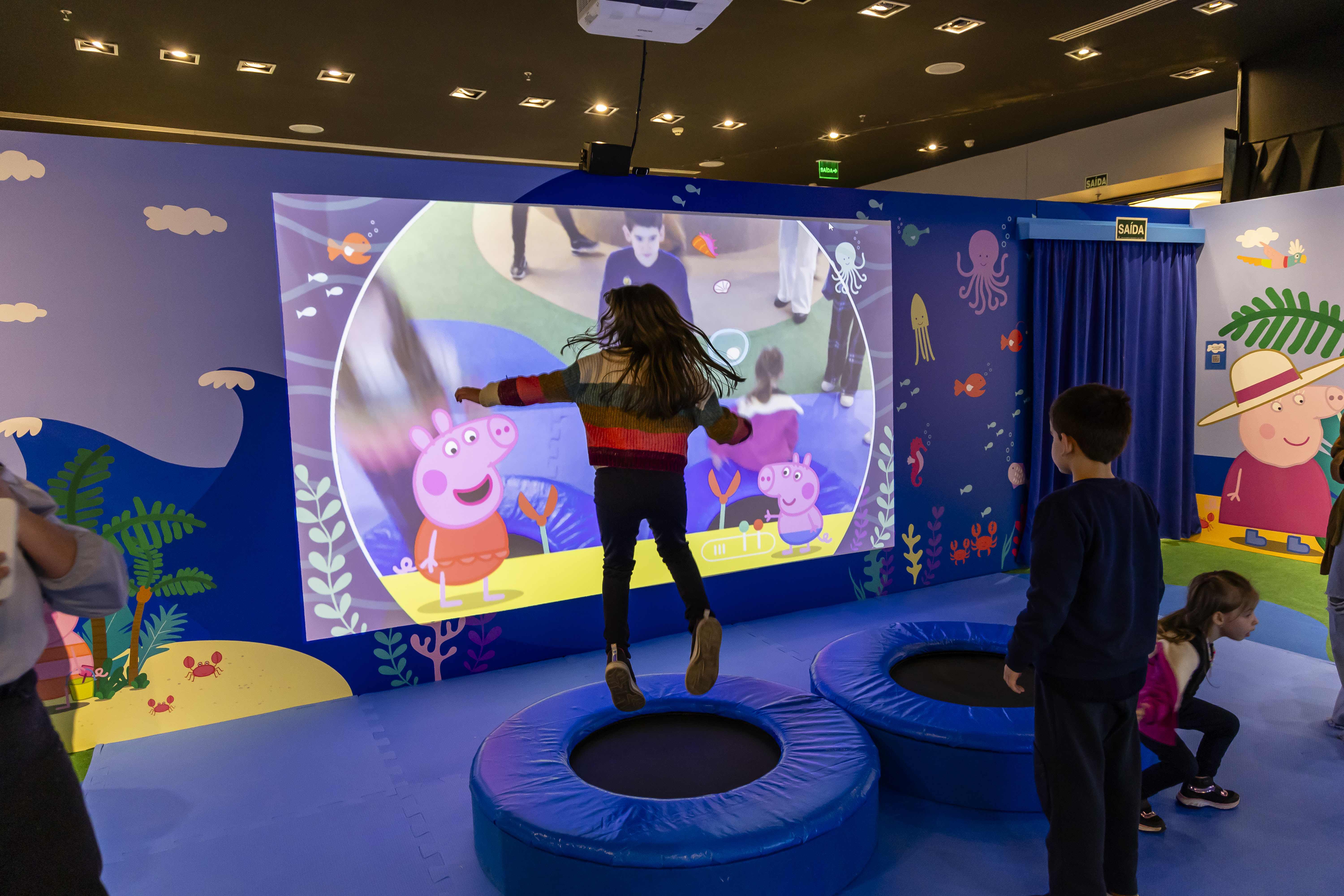 Férias de julho no Bourbon Shopping São Paulo têm diversão garantida com o circuito interativo PEPPA PIG Pelo Mundo