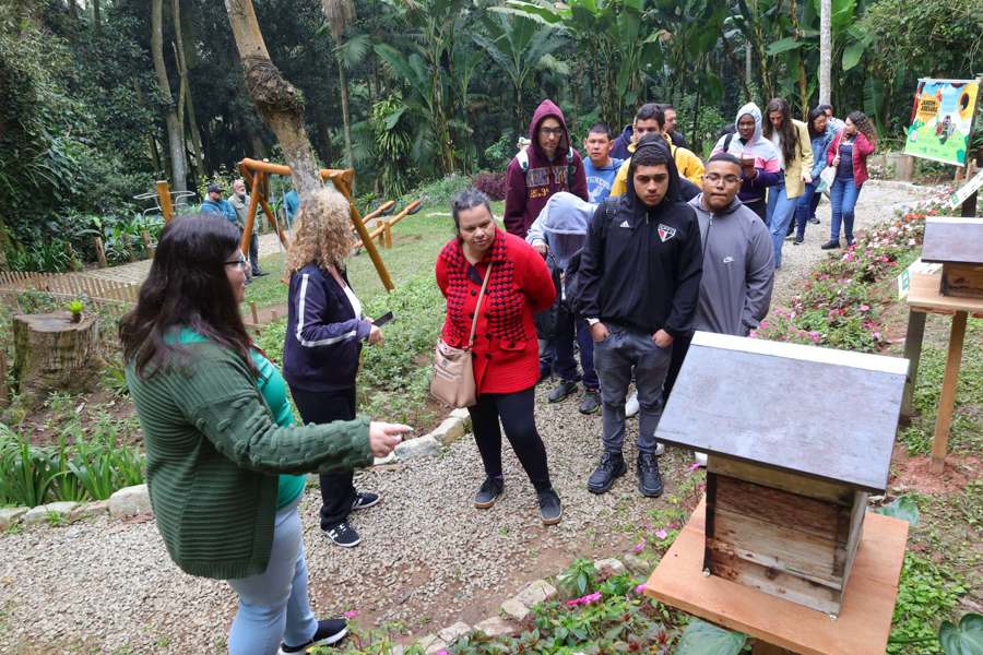 Mauá inaugura Jardim Sensorial com visita dos alunos da APAE