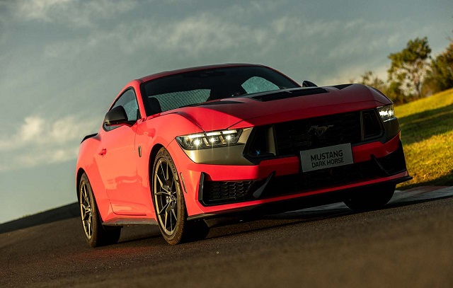 Ford anuncia o lançamento do Mustang Dark Horse no Brasil
