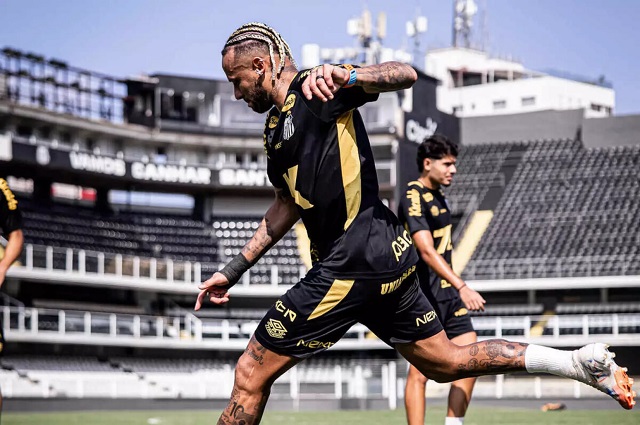 Santos enfrenta Flamengo em busca de sair da zona de rebaixamento