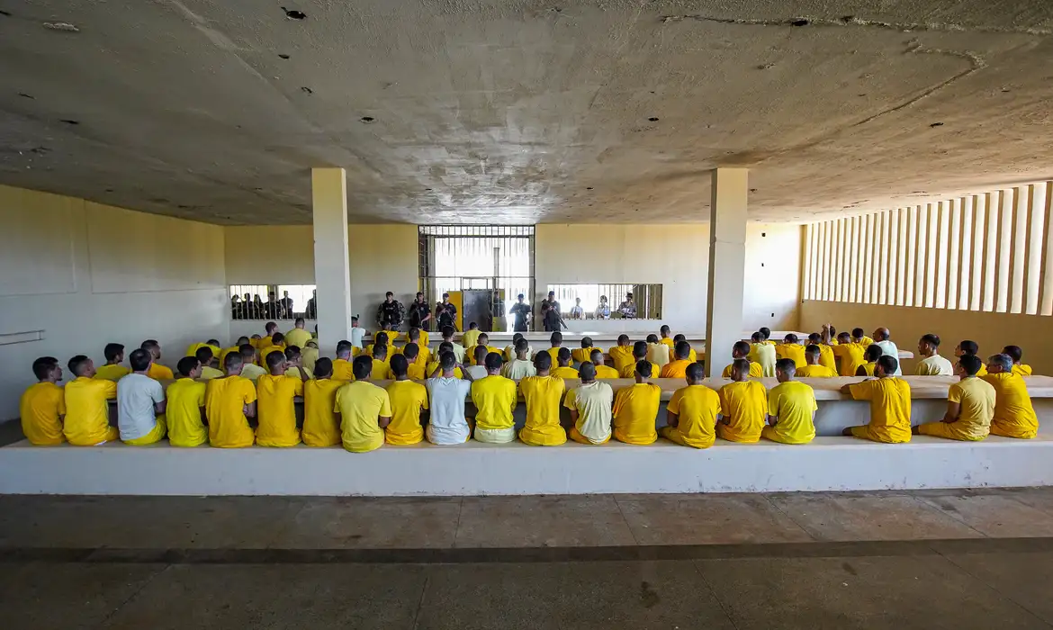 Inscrições para o Encceja PPL 2025 terminam nesta sexta-feira (11)