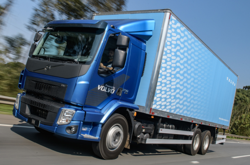 Caminhão Volvo VM 290