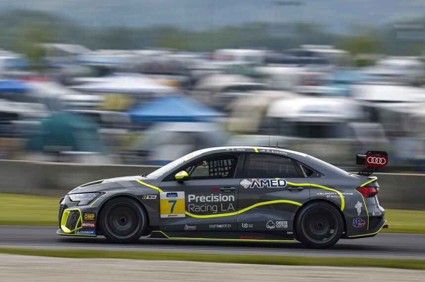 Celso Neto retorna ao território americano - KMCom / Halston Pitman