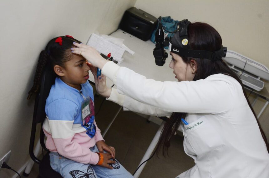 Educando com Visão promove mutirão oftalmológico a centenas de alunos