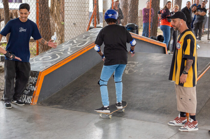 Adolescentes da Fundação CASA participam de festival de skate em sede do Corinthians