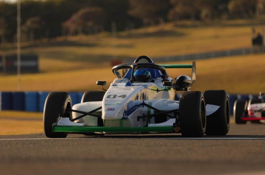 Fórmula Delta: Krüger quer pódio no Velocitta