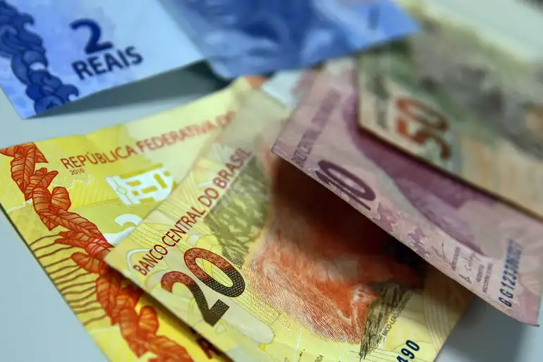 Orçamento doméstico piora em SP, aponta FecomercioSP - Falta de energia prejuizo comercio - FecomercioSP