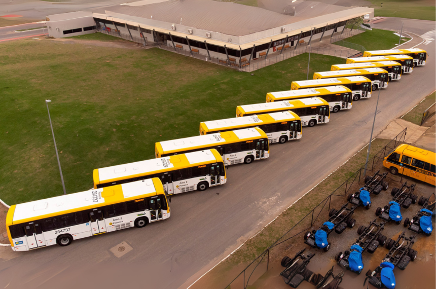 Ônibus Marcopolo Torino - Logística Elétrica