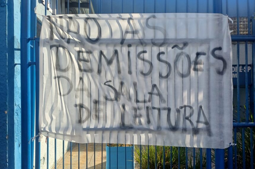 Denúncia professores demissão