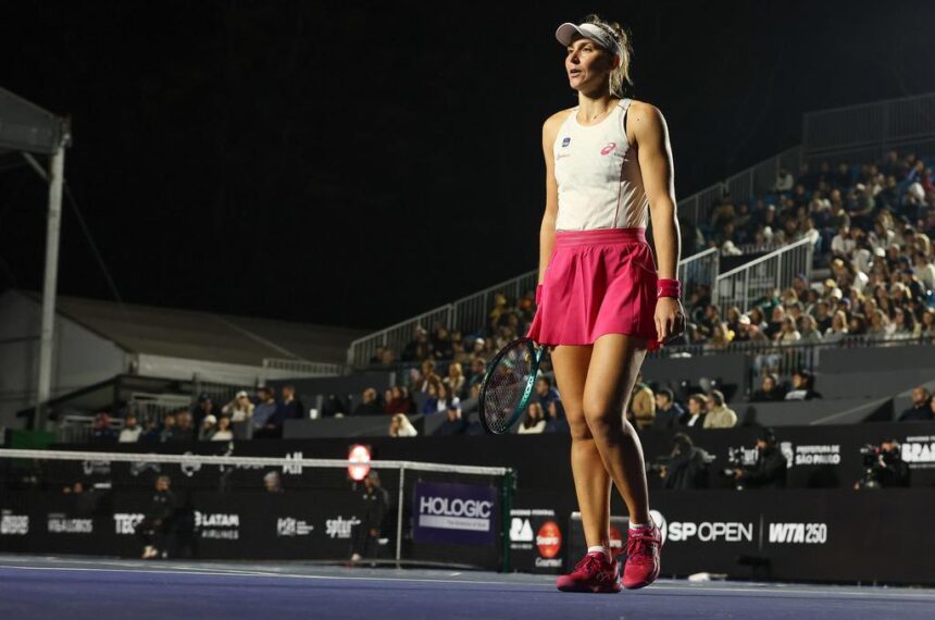 Bia Haddad comenta sobre sua eliminação na competição - Fotojump