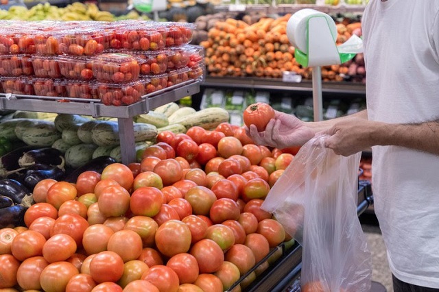Consumo nos lares cresce e cesta básica recua em janeiro