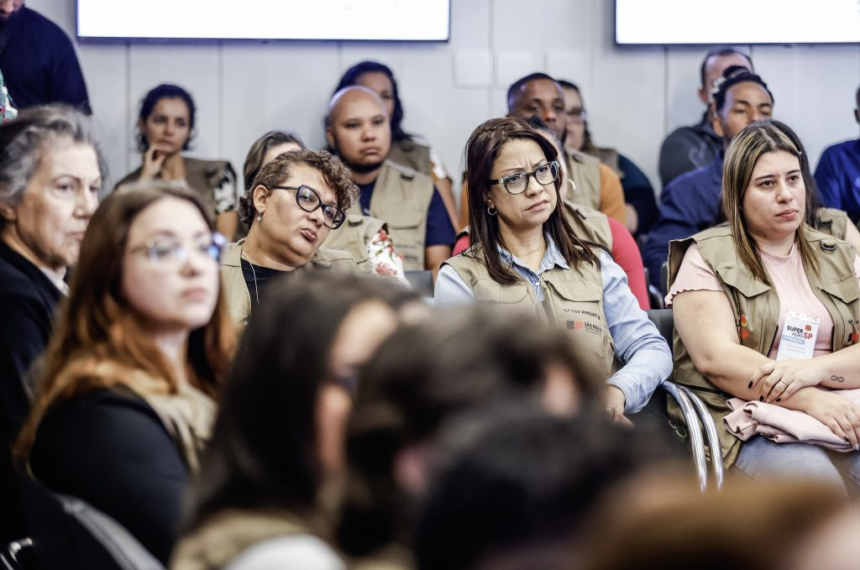 Agentes do SuperAção SP são treinados para atender famílias