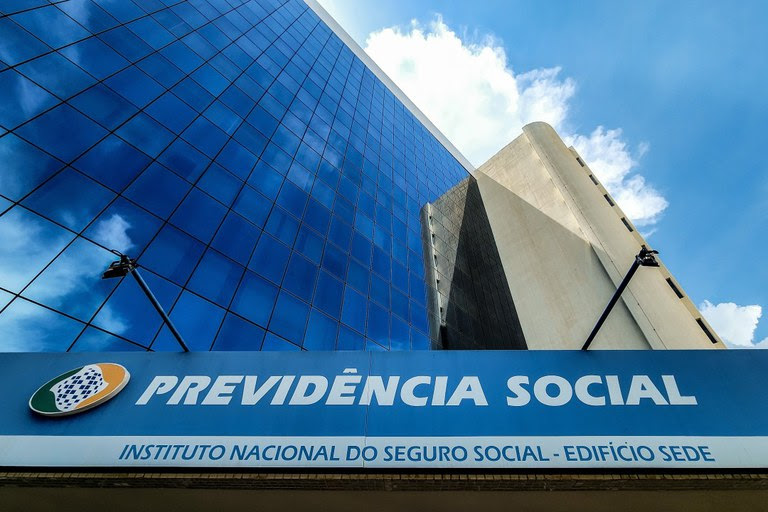 Revisão do INSS: veja prazos, regras e como pedir em 2026