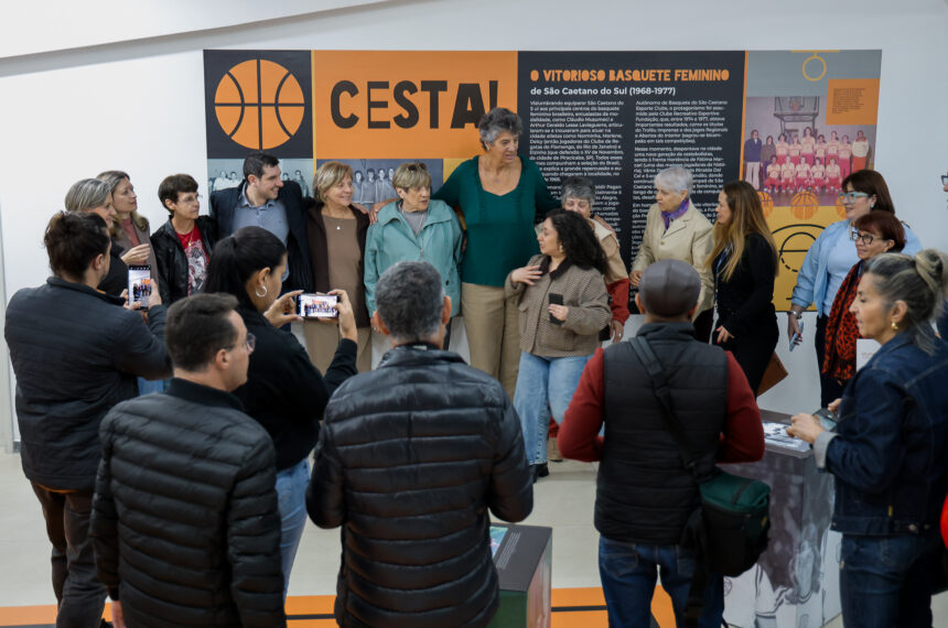 Exposição homenageia time histórico de basquete de São Caetano