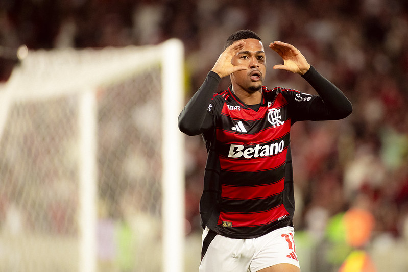 Flamengo comandado por Filipe Luís