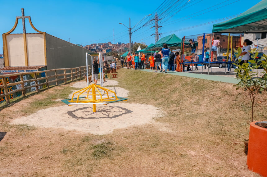 Entrega de área de lazer e convivência na comunidade Vila São José, região de Ferrazópolis, em São Bernardo - Igor Cotrim/PMSBC