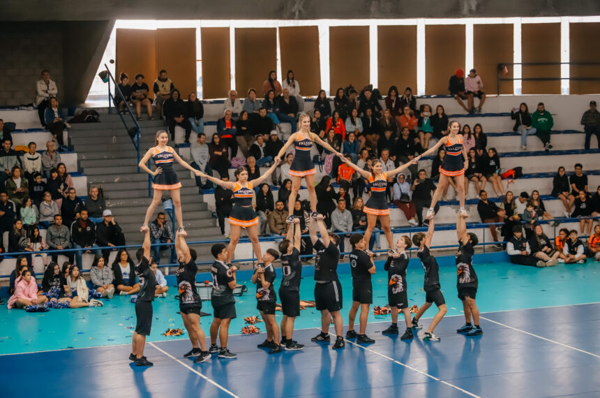 Em São Bernardo, Cheerleading lota ginásio nos Jogos Escolares